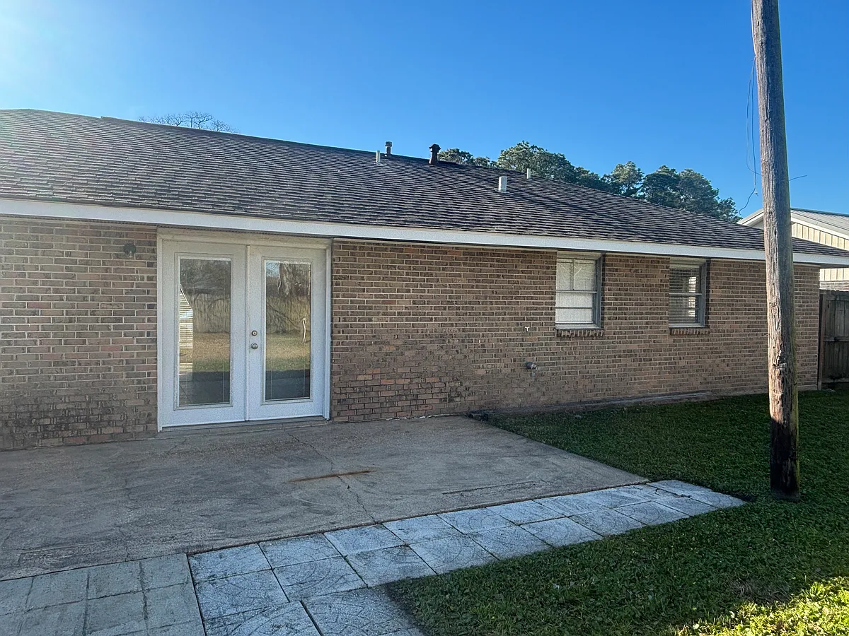 Back - 7604 Madison Dr