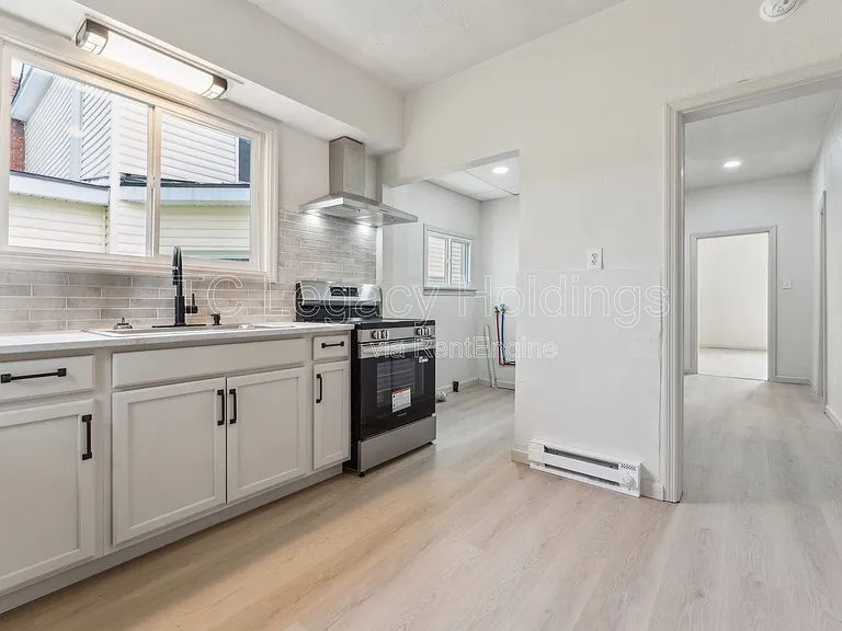 419 Walnut Ave — Photo 16