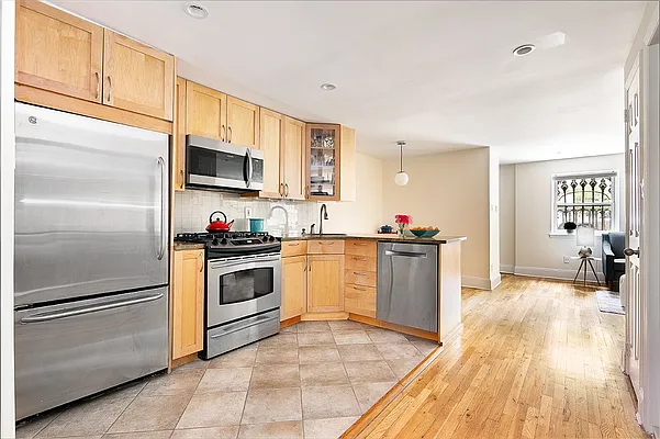 Sold by Compass | media 11