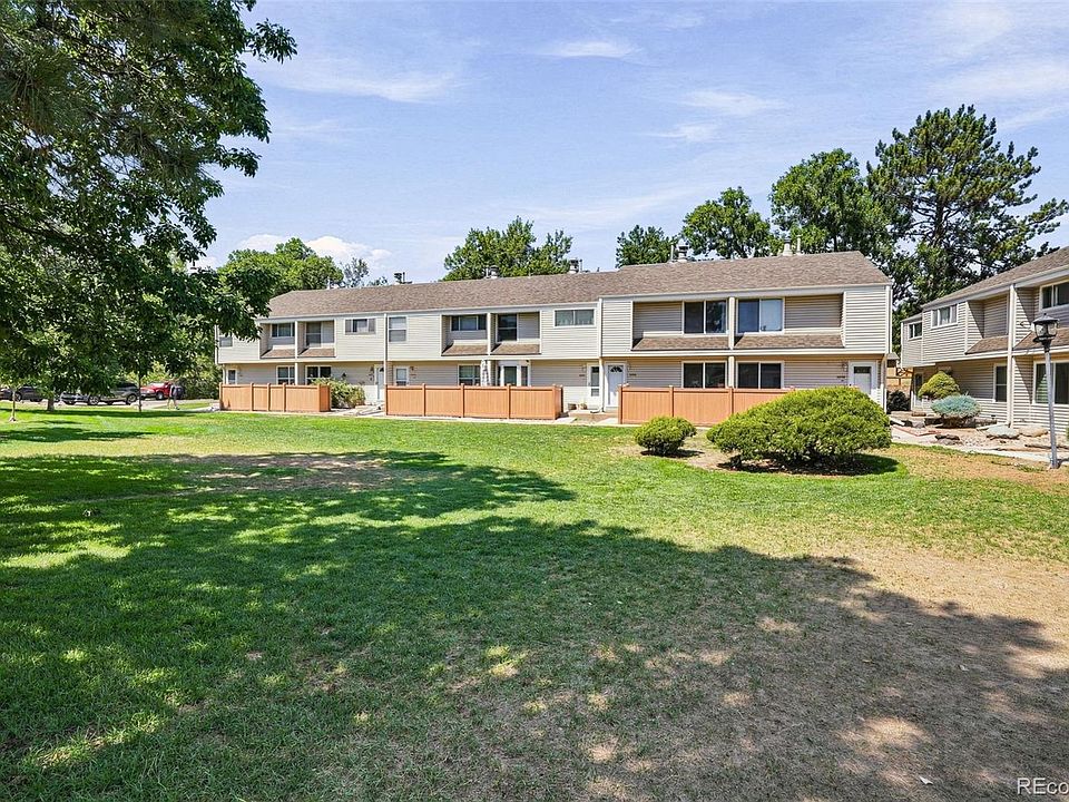 1st image of 4268 E Maplewood Way