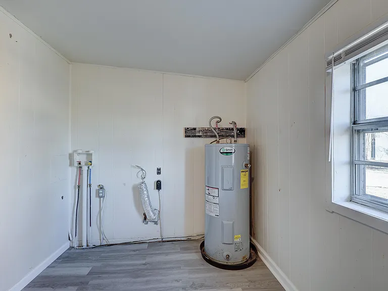 3801 Cresswell Ave — Photo 28
