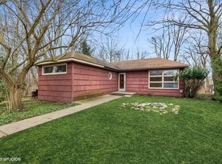 8634 East Rd, Three Oaks, MI 49128