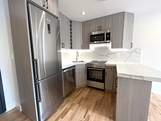 Rented by Akam Sales and Brokerage | media 14