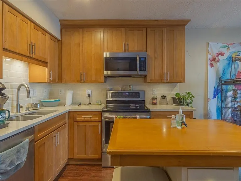 580 Pleasure Island Blvd #207 — Photo 4