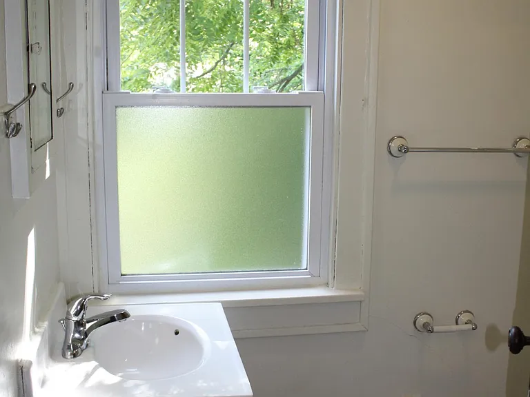 519 S Fess Ave — Photo 7