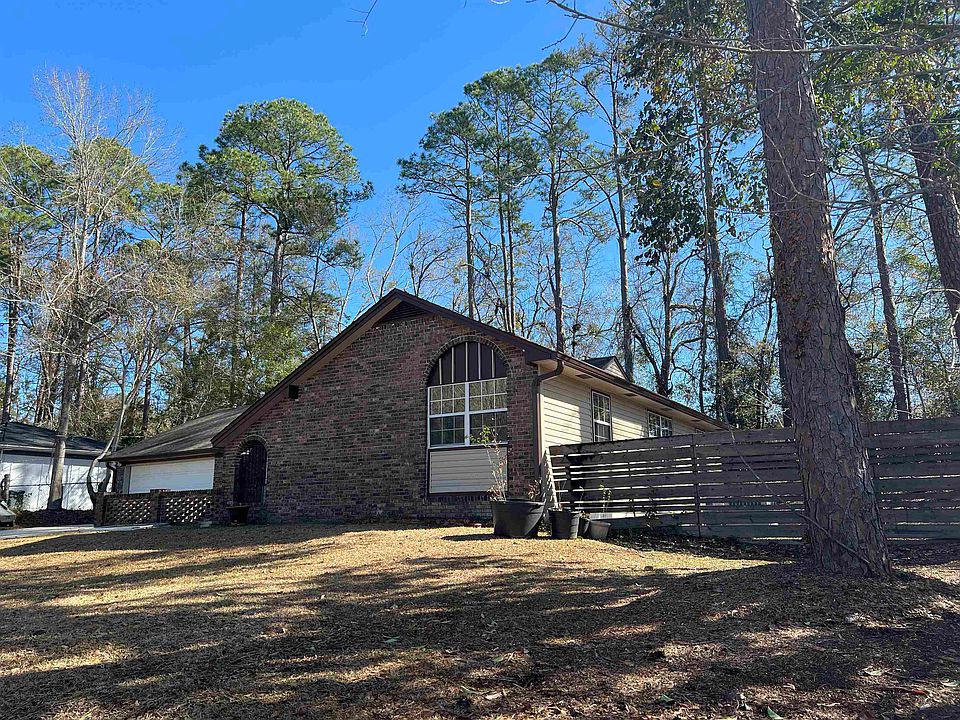 1st image of 1545 Pine View Dr