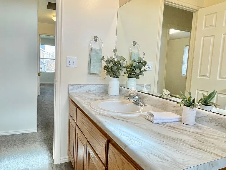 1516 S 4000 W — Photo 17