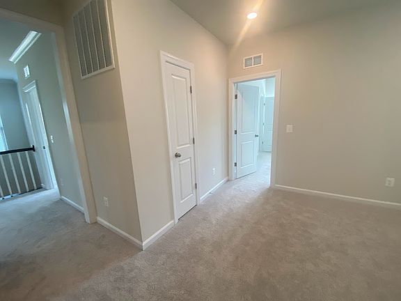 5th image of 506 Nursery Ln
