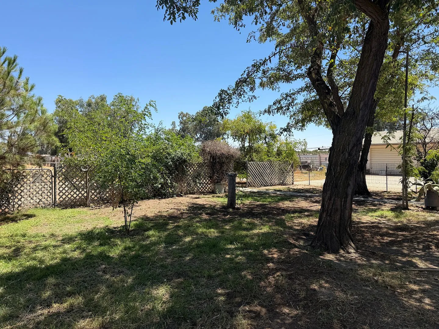 Home For Rent — Photo 4