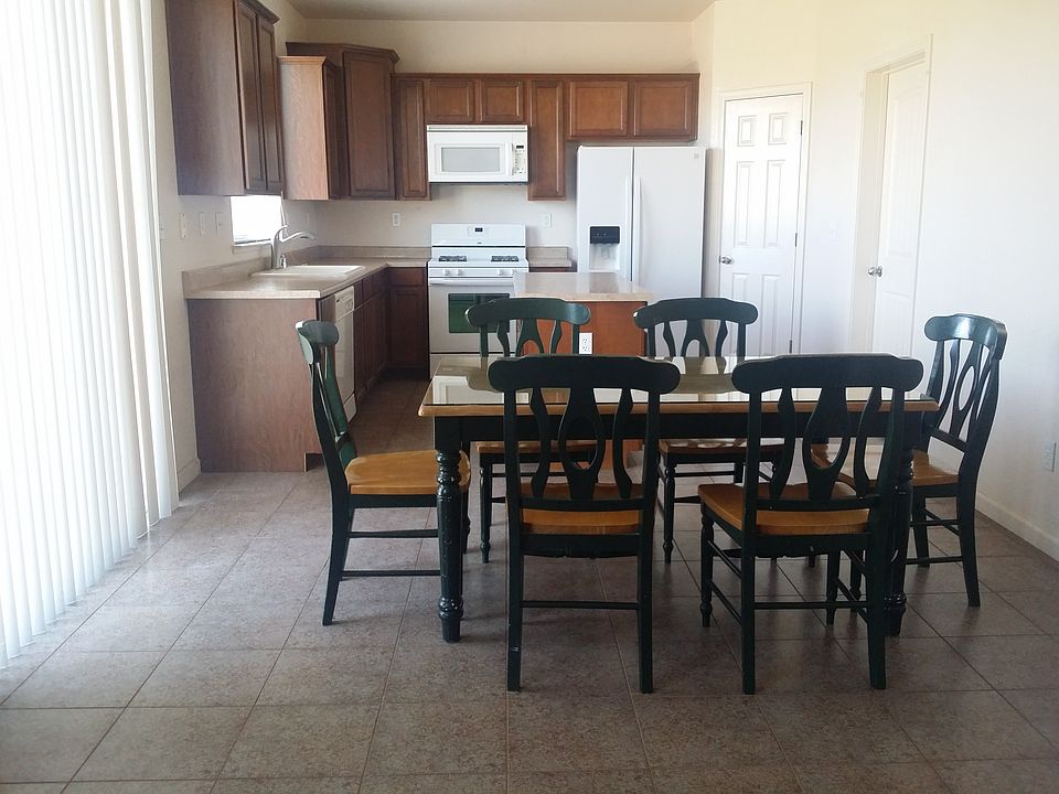 2nd image of 4318 Strathmore Pl