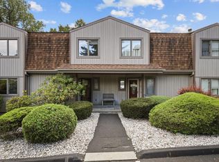 5 Meadowlark Cir #5, Peekskill, NY 10566