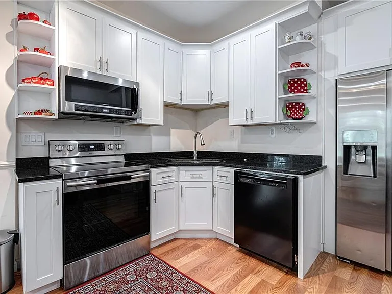 168 Highgrove Dr — Photo 47
