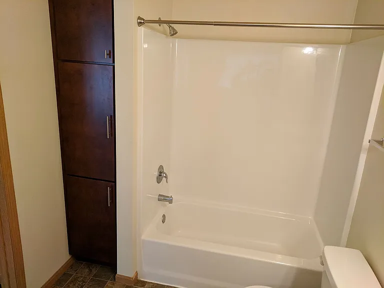 West Lake III Apartments — Photo 46