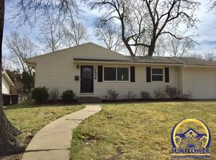 2806 SW McAlister Ave, Topeka, KS 66614