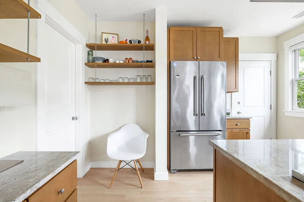 2 bed, 1074 sqft, $4,600 — Photo 3