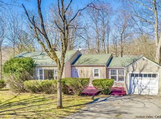 5 Mosher Pl, West Hurley, NY 12491