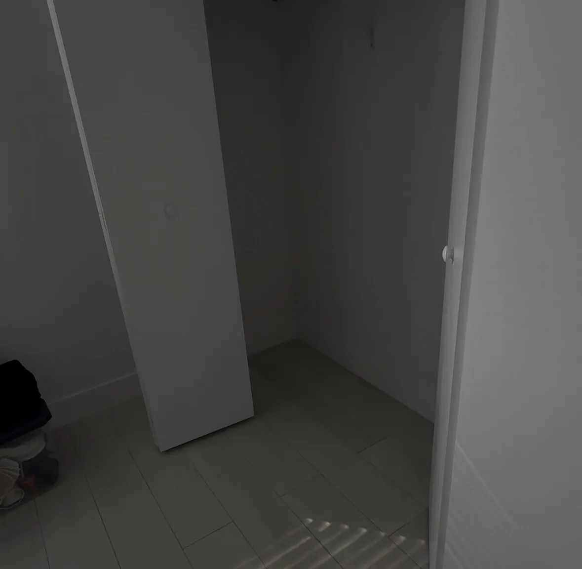 2 bed, 1000 sqft, $3,200 — Photo 3