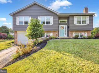 6013 Farming Ridge Blvd, Reading, PA 19606