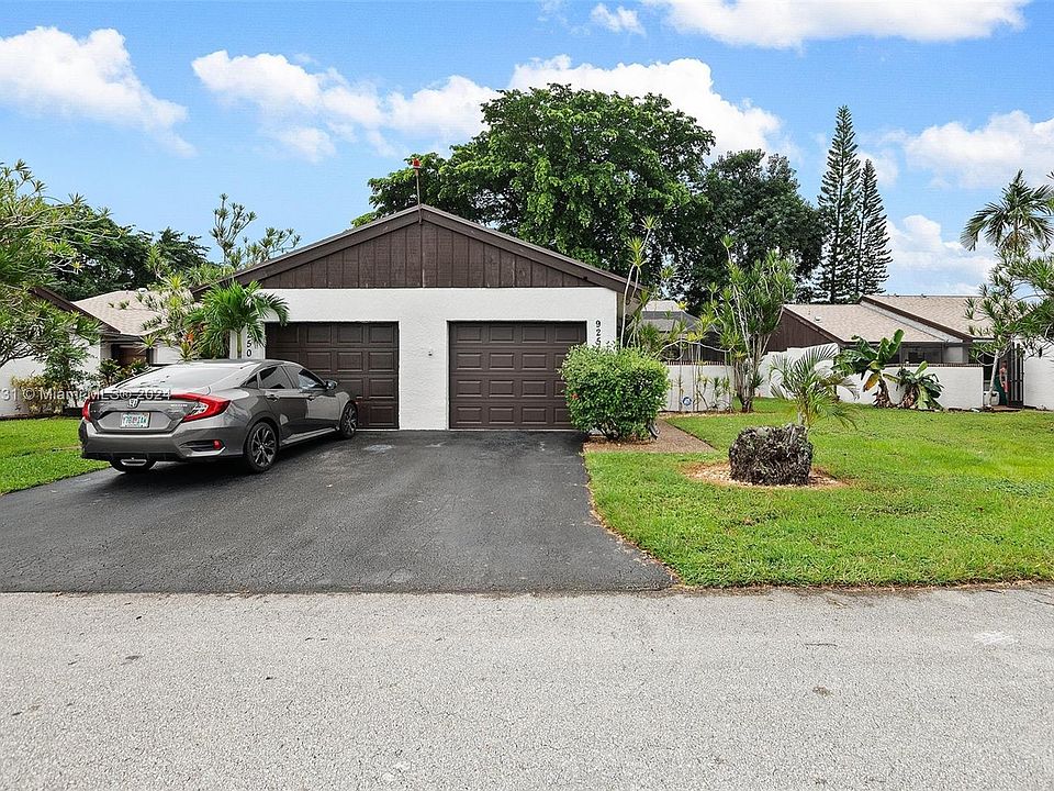 1st image of 9254 Wedgewood Ln