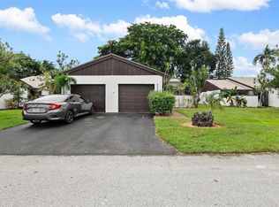 9254 Wedgewood Ln, Fort Lauderdale, FL 33321