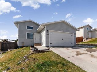 5349 Coal Bank Dr, Rapid City, SD 57701