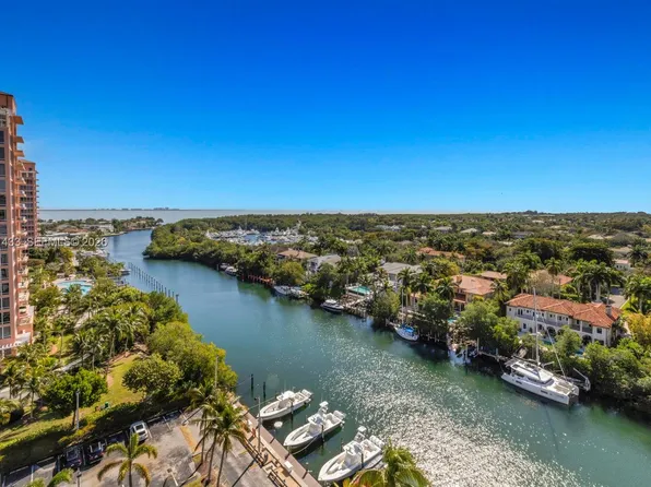 90 Edgewater Dr #Penthouse 25, Coral Gables, FL 33133