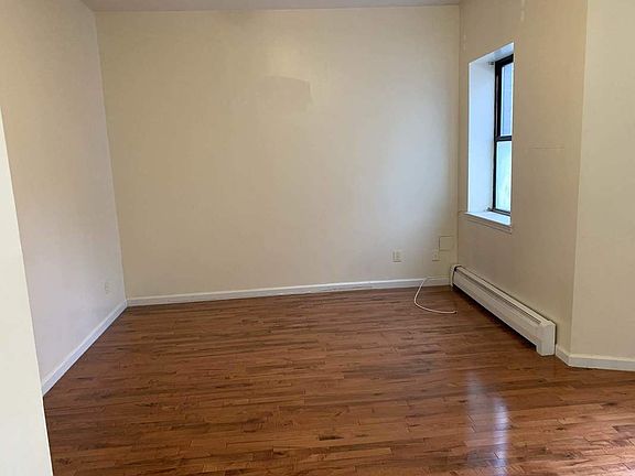 4th image of 117 15th St APT 4D