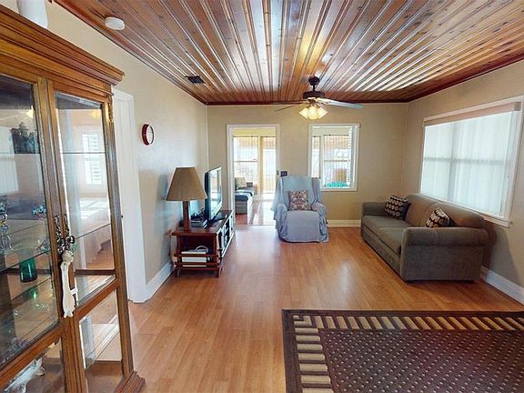 4th image of 1405 N Lake Reedy Blvd