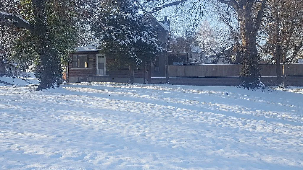 2626 Clifton Ave photo 1