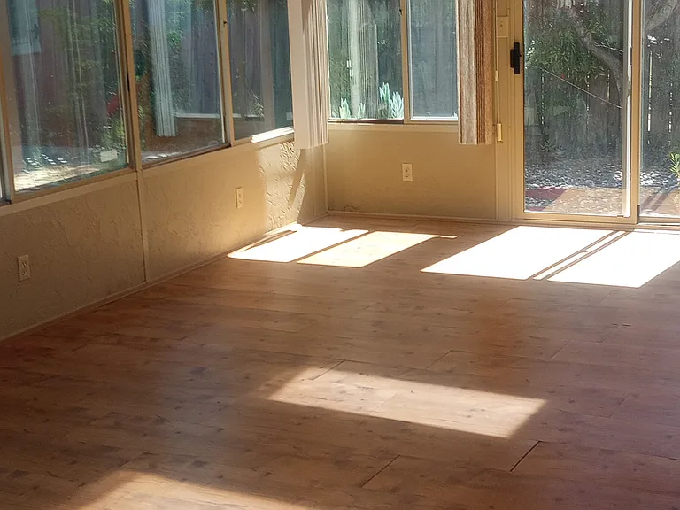 290 Riverview Dr — Photo 32