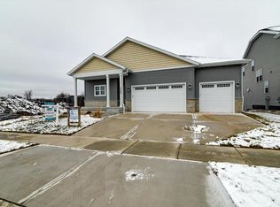 2784 Bomani Dr, Sun Prairie, WI 53590