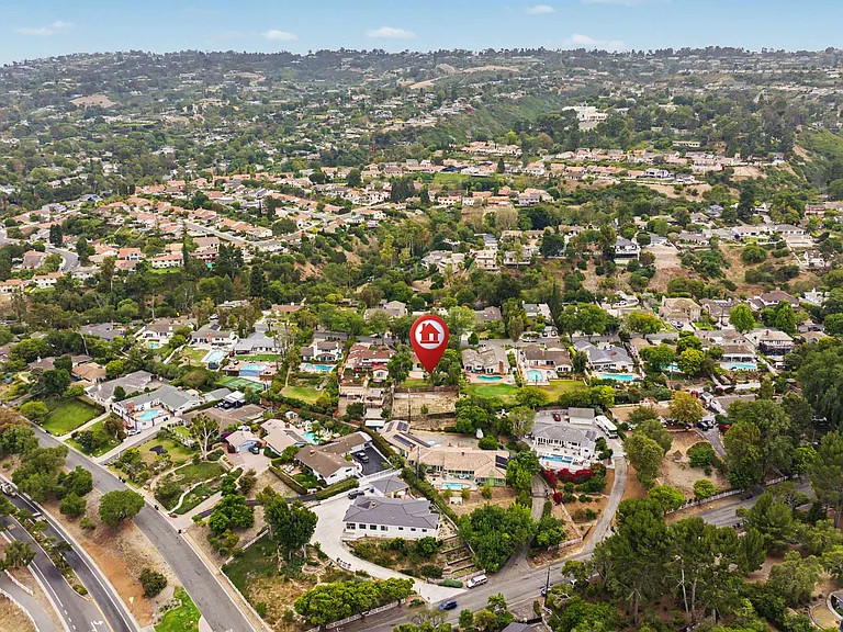 27 Ranchview Rd — Photo 42