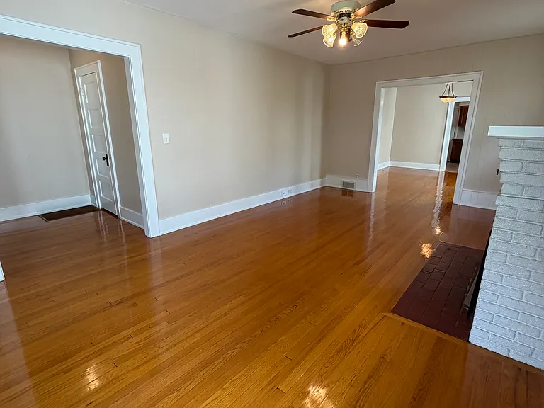 204 Wilson St #204 — Photo 8