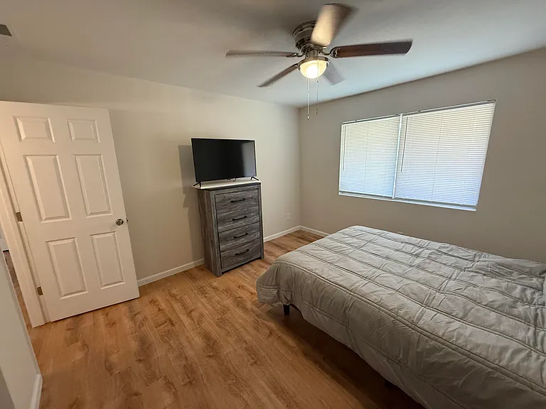 801 N Ann St #10 — Photo 13