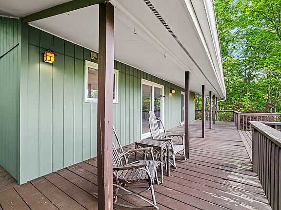 4th image of 1162 Trimont Mountain Rd