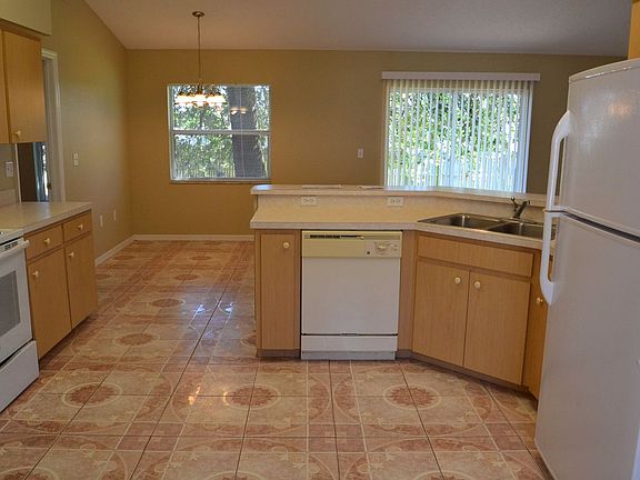 3rd image of 8149 Oakhurst Blvd