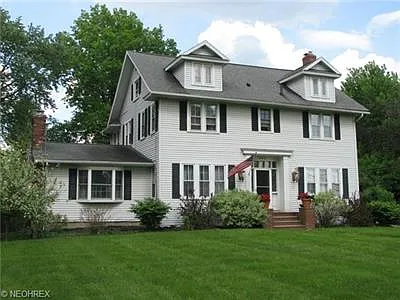 232 North Ave photo 1