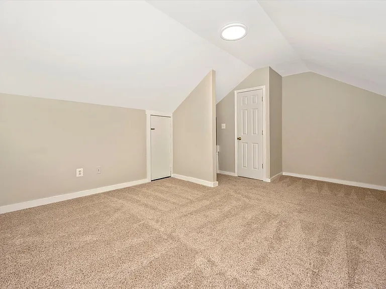 315 W Patrick St — Photo 50