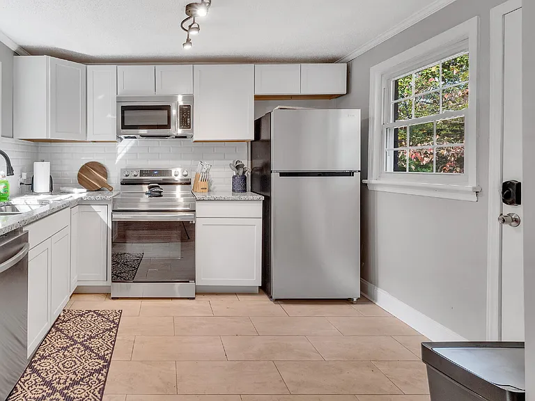 508 Deese St #5 — Photo 7