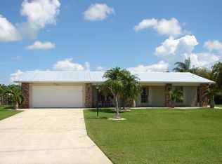 651 SE Harborview Dr, Port Saint Lucie, FL 34983
