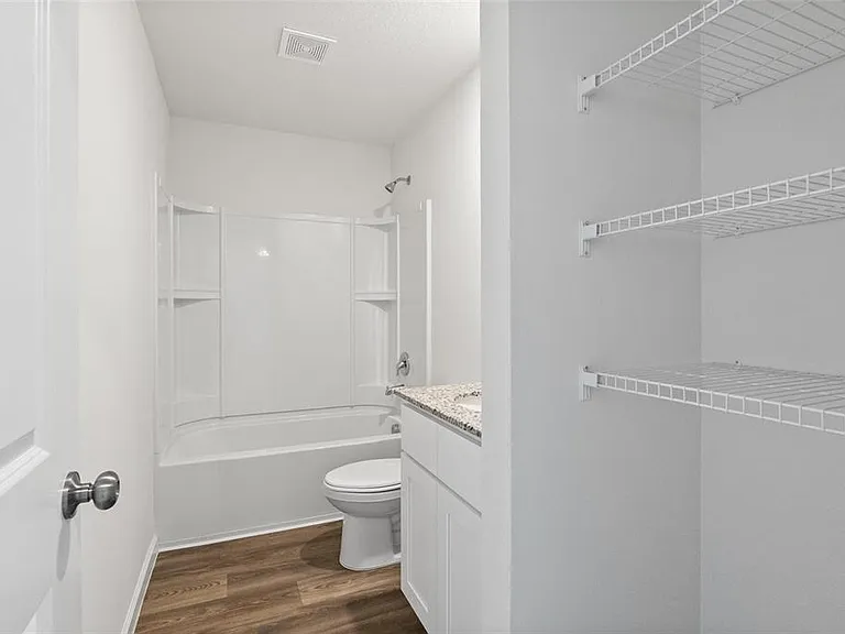 612 Linnet Ct — Photo 25