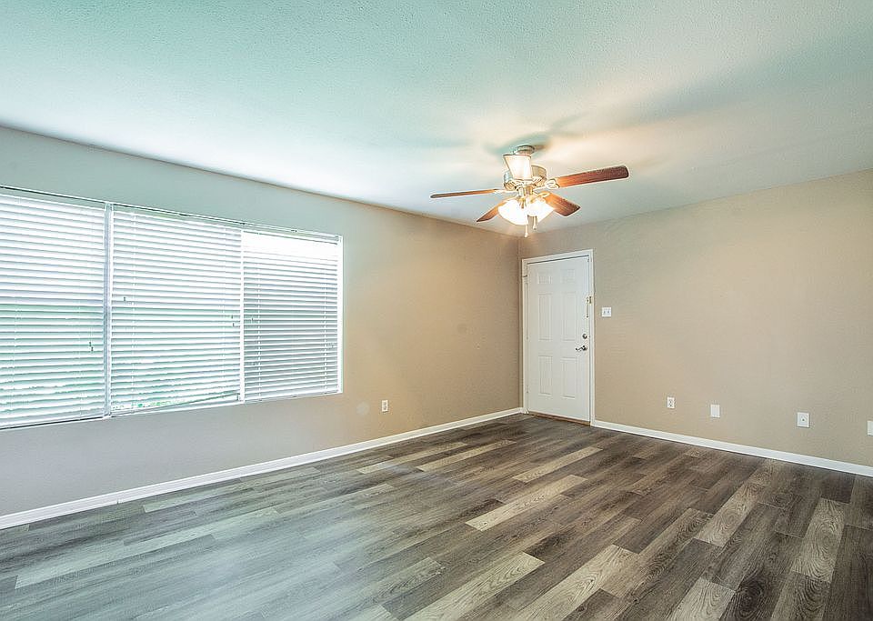1st image of 2450 Ashdale Dr APT 104