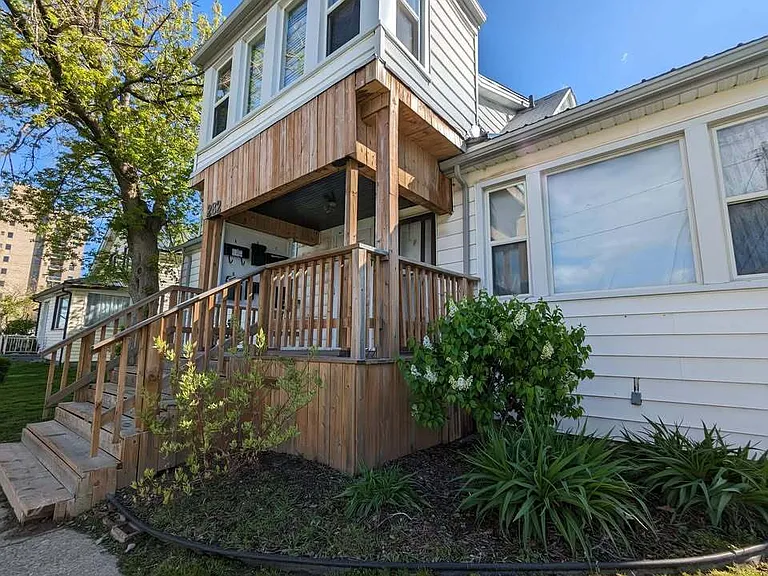 282 Pillette Rd — Photo 3