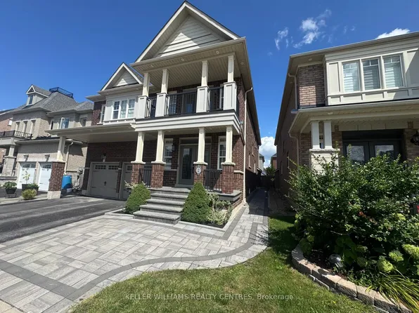 2 Creekland Ave N, Whitchurch Stouffville, ON L4A 1T8