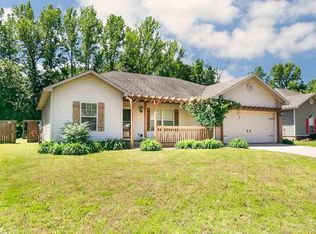 35 Weatherwood Dr, Ward, AR 72176