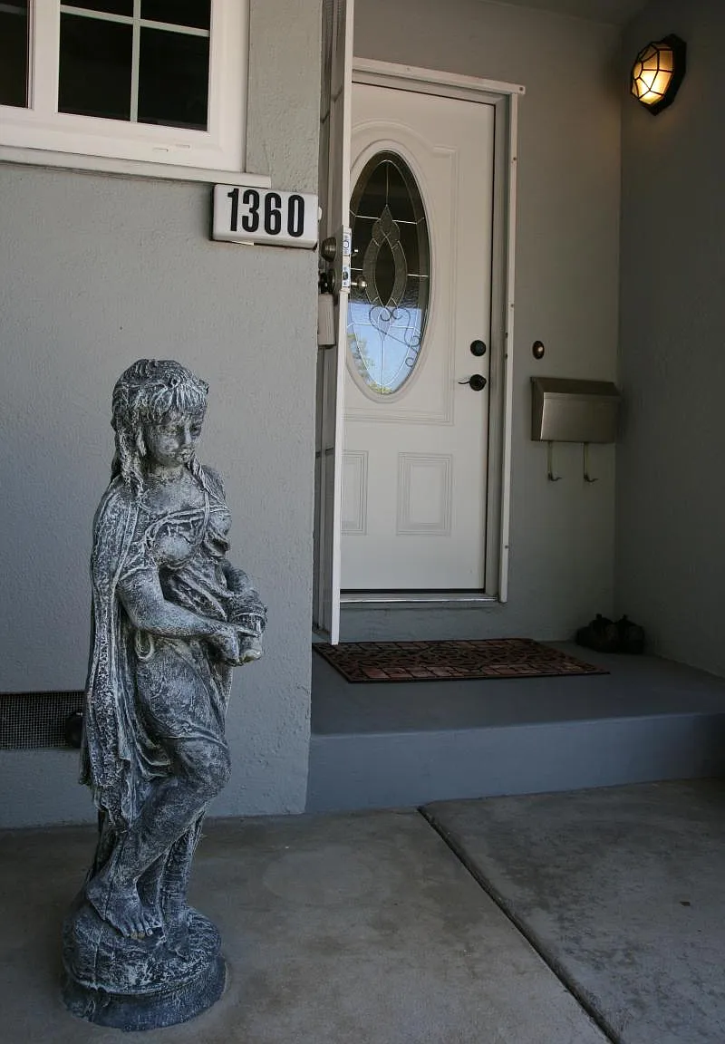 3 bed, 1200 sqft, $4,550 — Photo 4