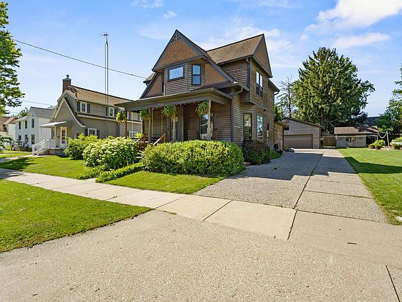 2nd image of 2248 15th St