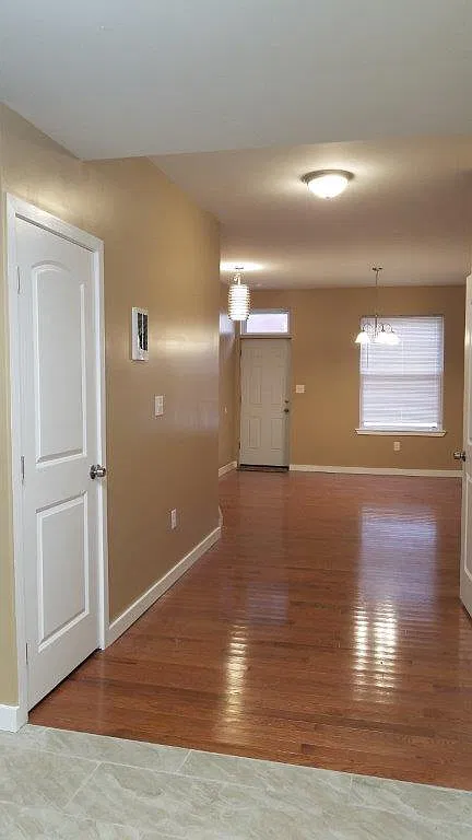 3 bed, 1.5 bath, 1134 sqft, $1,245 — Photo 4