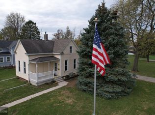 333 Park St, Grinnell, IA 50112