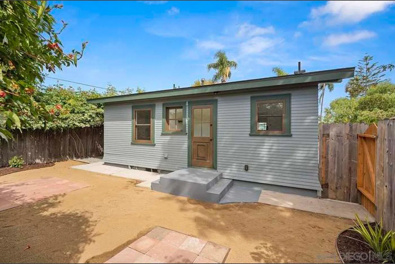 2 bed, 884 sqft, $4,000 — Photo 4